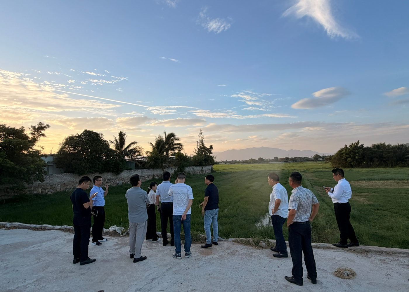 khao-sat-thuc-dia.png
