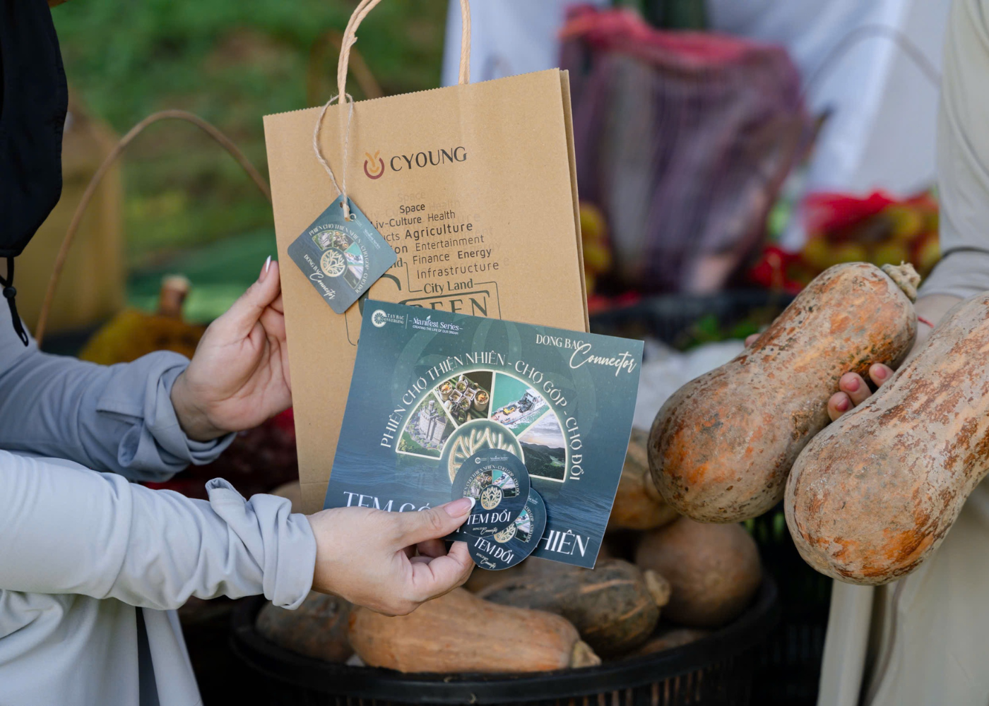 Phiên Chợ Văn Hoá Đổi - Góp